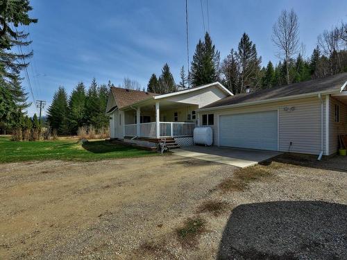 106E N. Thompson Highway E, Clearwater, BC - Outdoor With Deck Patio Veranda