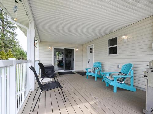 106E N. Thompson Highway E, Clearwater, BC - Outdoor With Deck Patio Veranda With Exterior