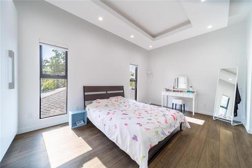 1023 Weatherdon Avenue, Winnipeg, MB - Indoor Photo Showing Bedroom