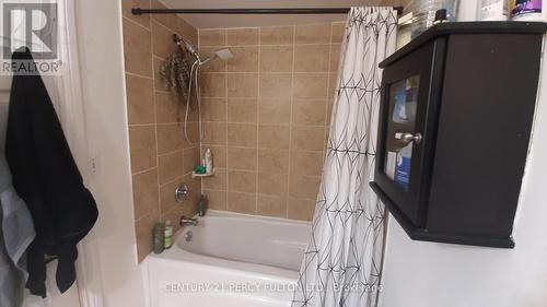 80 Waverley Road, Clarington (Bowmanville), ON - Indoor Photo Showing Bathroom