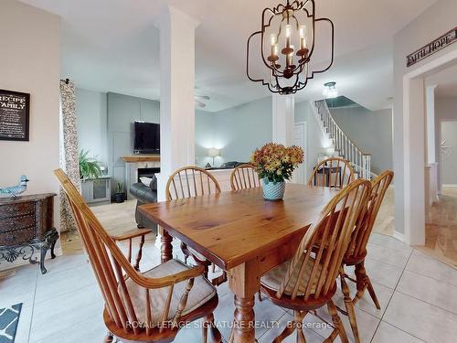 9 Shetland Dr, Georgina, ON - Indoor Photo Showing Dining Room