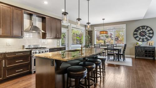 2410 Mountains Hollow Lane, West Kelowna, BC - Indoor Photo Showing Kitchen With Upgraded Kitchen