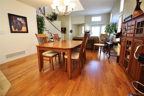 143-3788 Bird Place, Kelowna, BC - Indoor Photo Showing Dining Room