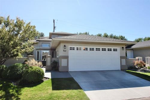 143-3788 Bird Place, Kelowna, BC - Outdoor With Facade