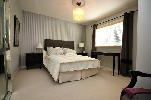 143-3788 Bird Place, Kelowna, BC - Indoor Photo Showing Bedroom