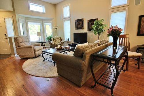 143-3788 Bird Place, Kelowna, BC - Indoor Photo Showing Living Room With Fireplace