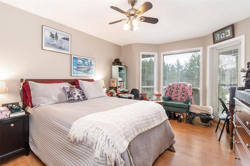 205-2425 Mount Baldy Drive, Kelowna, BC - Indoor Photo Showing Bedroom