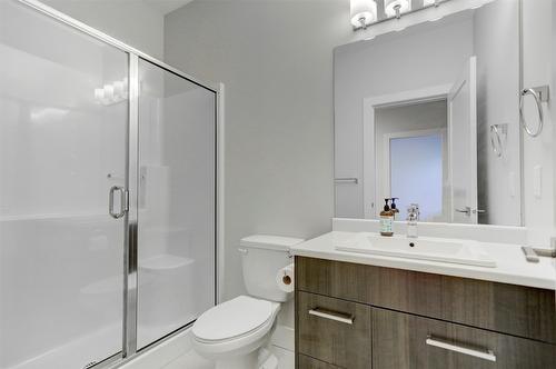 47-1450 Union Road, Kelowna, BC - Indoor Photo Showing Bathroom