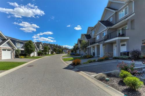 47-1450 Union Road, Kelowna, BC - Outdoor With Balcony With Facade