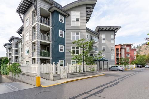 302-563 Yates Road, Kelowna, BC - Outdoor With Facade