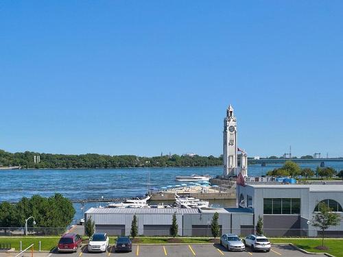 View - 809-1025 Rue De La Commune E., Montréal (Ville-Marie), QC - Outdoor With Body Of Water With View