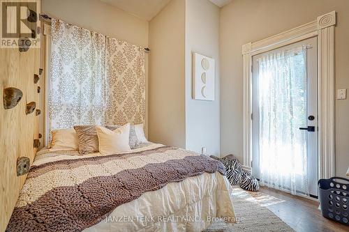 11 Maple Street W, Aylmer (Ay), ON - Indoor Photo Showing Bedroom