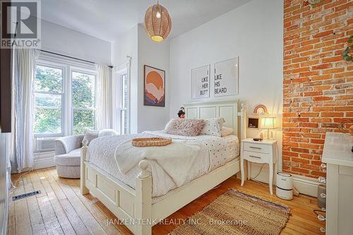 11 Maple Street W, Aylmer (Ay), ON - Indoor Photo Showing Bedroom