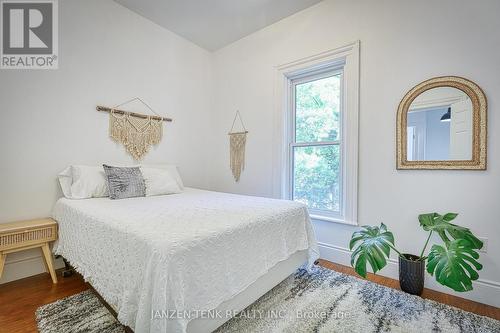 11 Maple Street W, Aylmer (Ay), ON - Indoor Photo Showing Bedroom