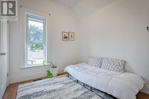 11 Maple Street W, Aylmer (Ay), ON - Indoor Photo Showing Bedroom