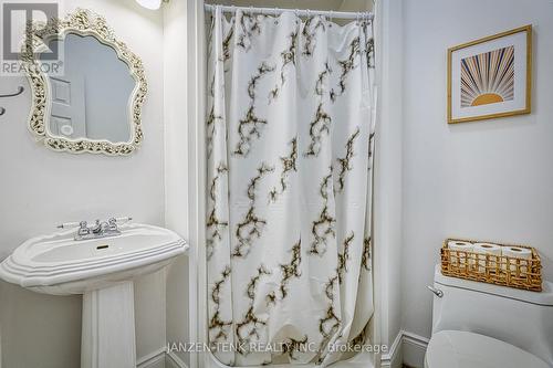 11 Maple Street W, Aylmer (Ay), ON - Indoor Photo Showing Bathroom