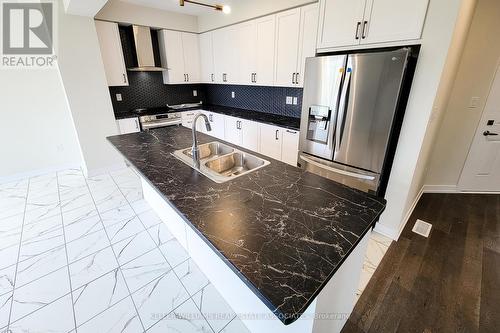 10 Castro Lane, Haldimand, ON - Indoor Photo Showing Kitchen With Double Sink