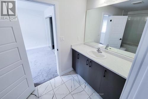 10 Castro Lane, Haldimand, ON - Indoor Photo Showing Bathroom