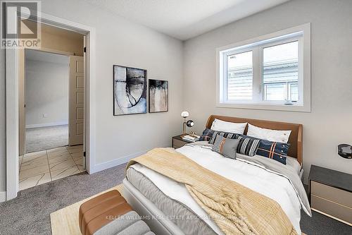 10 Castro Lane, Haldimand, ON - Indoor Photo Showing Bedroom