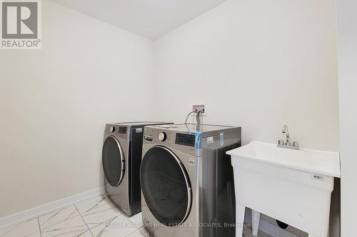 10 Castro Lane, Haldimand, ON - Indoor Photo Showing Laundry Room