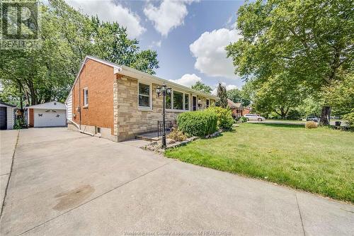 1069 Parkview, Windsor, ON - Outdoor