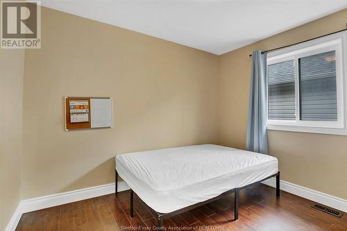 1945 Northway, Windsor, ON - Indoor Photo Showing Bedroom