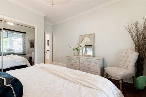 1227 Lockhart Road, Burlington, ON - Indoor Photo Showing Bedroom