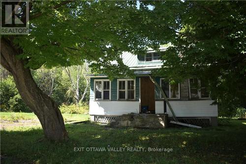 30 Richmond Street W, Kawartha Lakes, ON - Outdoor