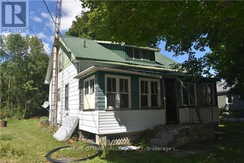 30 Richmond Street W, Kawartha Lakes, ON - Outdoor