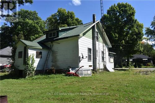 30 Richmond Street W, Kawartha Lakes, ON - Outdoor