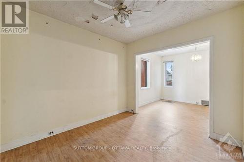 212 Cambridge Street N, Ottawa, ON - Indoor Photo Showing Other Room