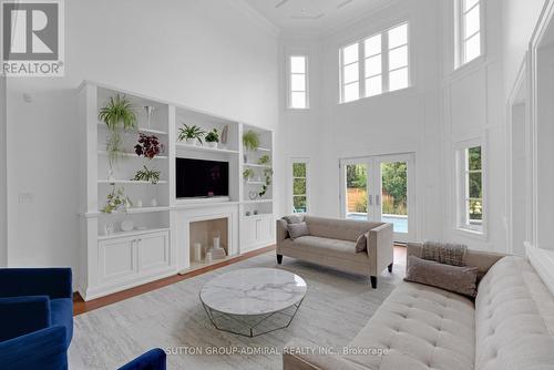 16 Flatbush Avenue, Vaughan, ON - Indoor Photo Showing Living Room With Fireplace