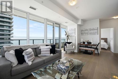 3815 - 30 Shore Breeze Drive, Toronto (Mimico), ON - Indoor Photo Showing Living Room