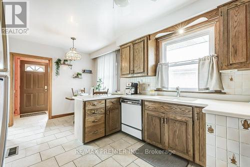 65 Allonsius Drive, Toronto (Eringate-Centennial-West Deane), ON - Indoor Photo Showing Kitchen