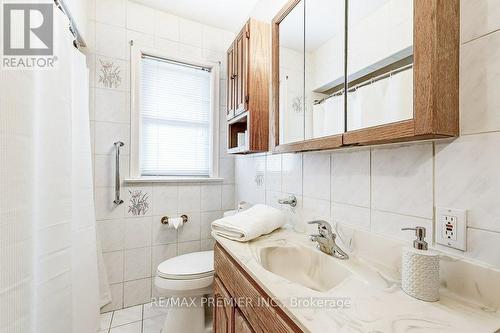 65 Allonsius Drive, Toronto (Eringate-Centennial-West Deane), ON - Indoor Photo Showing Bathroom