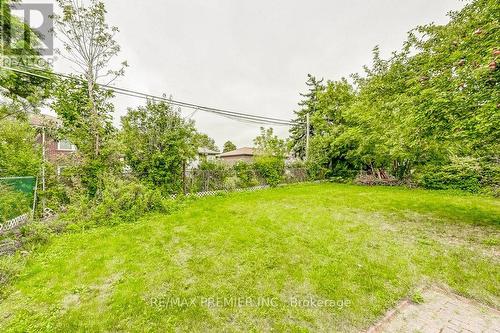 65 Allonsius Drive, Toronto, ON - Outdoor