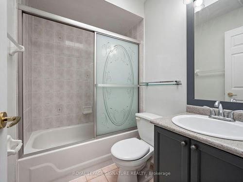 860 Saint Clarens Ave, Toronto, ON - Indoor Photo Showing Bathroom