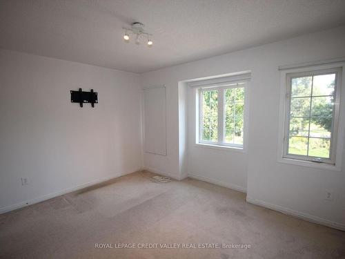 544 Thelma St, Burlington, ON - Indoor Photo Showing Other Room