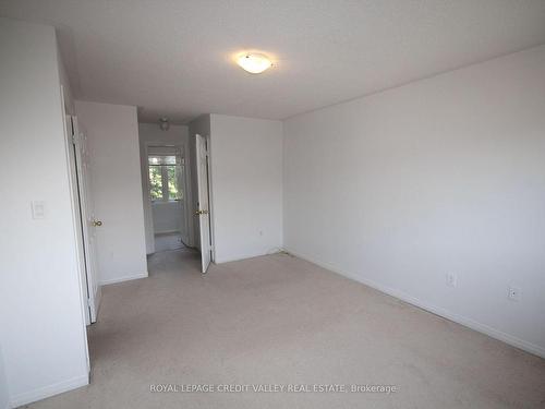 544 Thelma St, Burlington, ON - Indoor Photo Showing Other Room