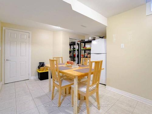 95 Mullis Cres, Brampton, ON - Indoor Photo Showing Dining Room