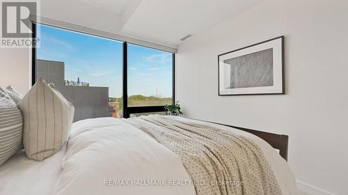 Ph721 - 246 Logan Avenue, Toronto (South Riverdale), ON - Indoor Photo Showing Bedroom