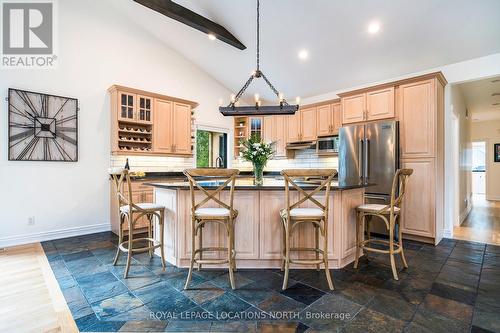 20 Trails End, Collingwood, ON - Indoor Photo Showing Kitchen