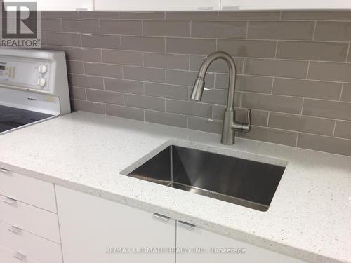 1652 Dufferin Street, Toronto (Corso Italia-Davenport), ON - Indoor Photo Showing Kitchen