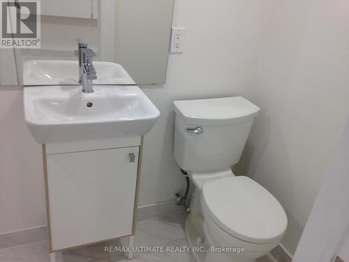 1652 Dufferin Street, Toronto (Corso Italia-Davenport), ON - Indoor Photo Showing Bathroom