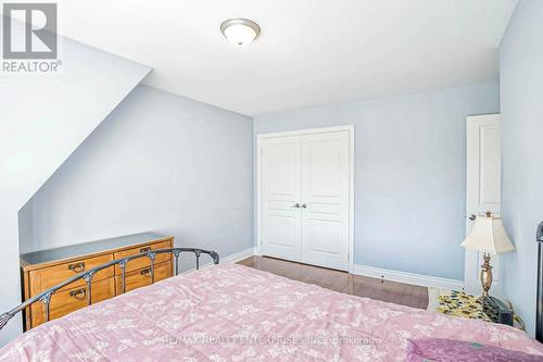 1031 Shaw Drive, Mississauga, ON - Indoor Photo Showing Bedroom