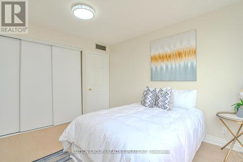 907 - 4235 Sherwoodtowne Boulevard, Mississauga (City Centre), ON - Indoor Photo Showing Bedroom