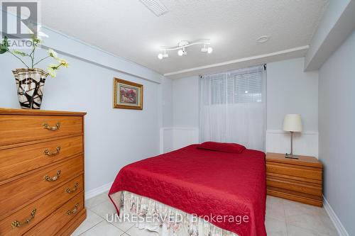 29 Farmington Drive, Brampton, ON - Indoor Photo Showing Bedroom