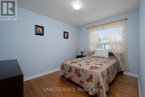 29 Farmington Drive, Brampton (Brampton East), ON - Indoor Photo Showing Bedroom