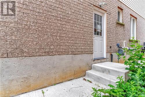 26 Tweedsdale Street, Kitchener, ON - Outdoor