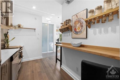 1308 Thames Street Unit#203, Ottawa, ON - Indoor Photo Showing Kitchen